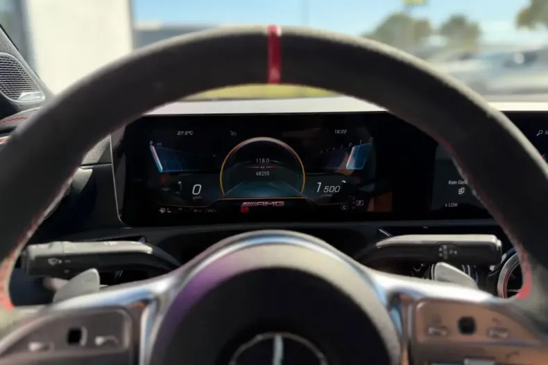 Mercedes-Benz CLA 45 AMG din 2021 cu 68.260 km - oferta MER146164 - foto 10