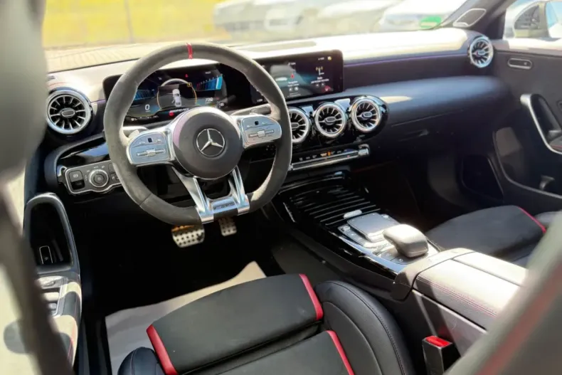 Mercedes-Benz CLA 45 AMG din 2021 cu 68.260 km - oferta MER146164 - foto 14