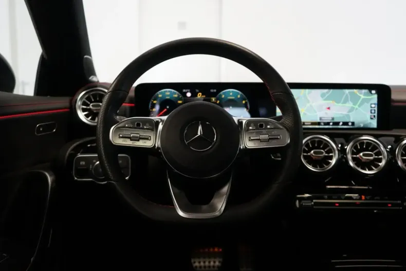 Mercedes-Benz CLA 220 din 2020 cu 58.631 km - oferta MER146169 - foto 11