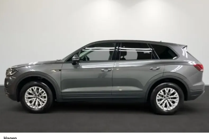 Volkswagen Touareg din 2022 cu 77.744 km - oferta VOL146170 - foto 2