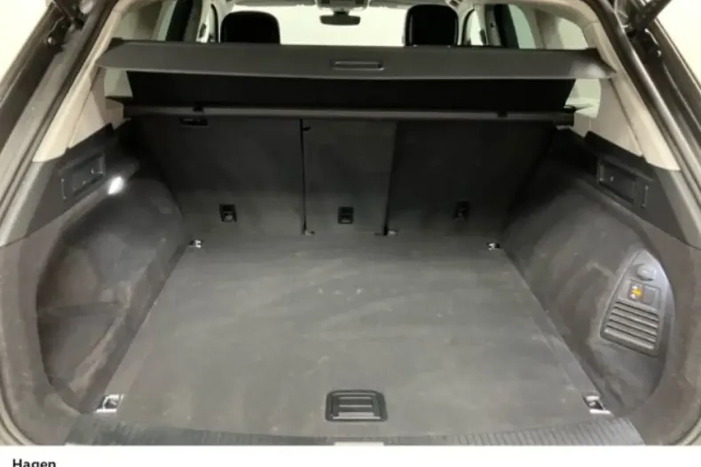 Volkswagen Touareg din 2022 cu 77.744 km - oferta VOL146170 - foto 7