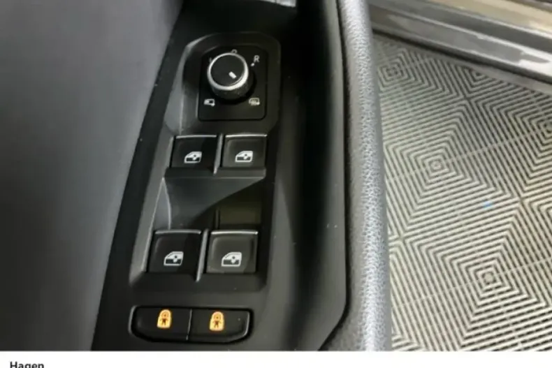 Volkswagen Touareg din 2022 cu 77.744 km - oferta VOL146170 - foto 9