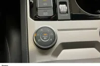 Volkswagen Touareg din 2022 cu 77.744 km - oferta VOL146170 - foto 13