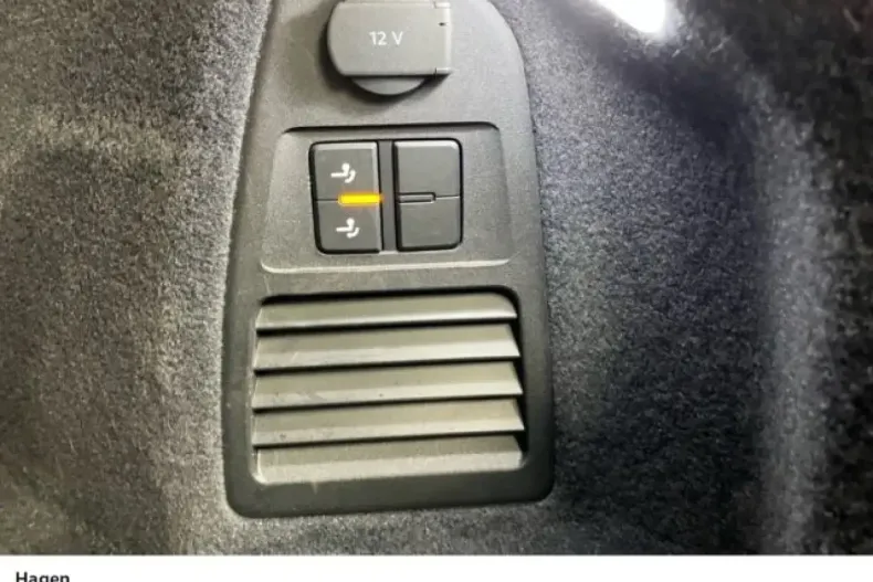 Volkswagen Touareg din 2022 cu 77.744 km - oferta VOL146170 - foto 16