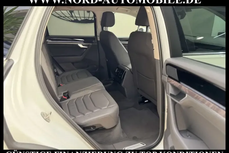 Volkswagen Touareg din 2022 cu 76.879 km - oferta VOL146174 - foto 15