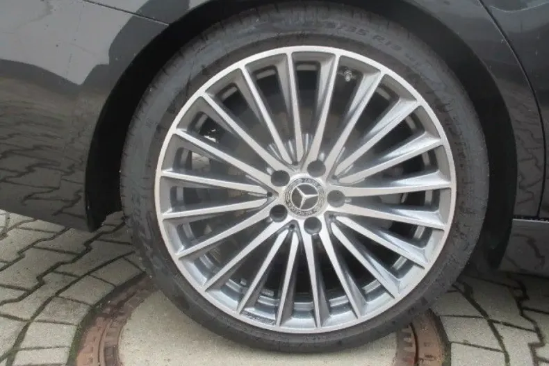 Mercedes-Benz C 180 din 2024 cu 18.400 km - oferta MER146189 - foto 8