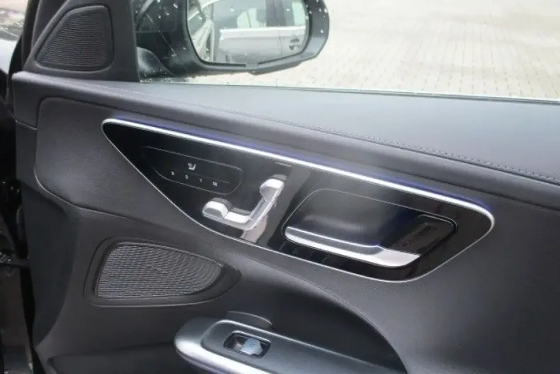 Mercedes-Benz C 180 din 2024 cu 18.400 km - oferta MER146189 - foto 16