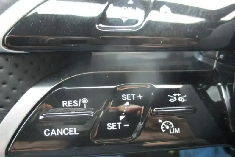 Mercedes-Benz C 180 din 2024 cu 18.400 km - oferta MER146189 - foto 20