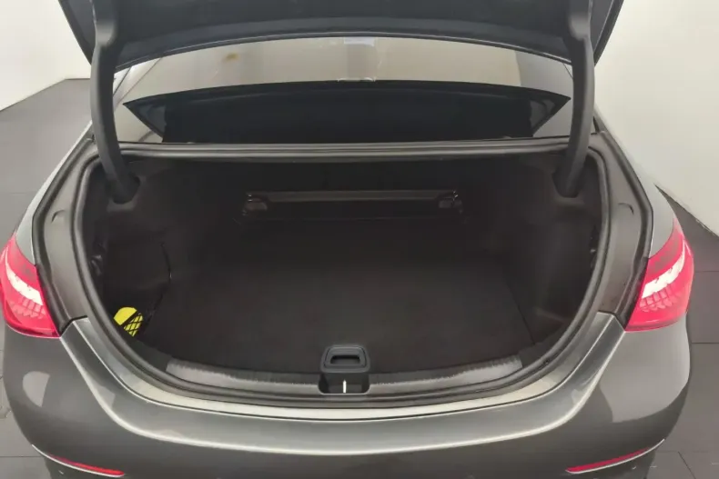 Mercedes-Benz C 200 din 2024 cu 18.745 km - oferta MER146202 - foto 8