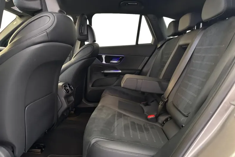 Mercedes-Benz GLC 300 din 2023 cu 36.801 km - oferta MER146207 - foto 11