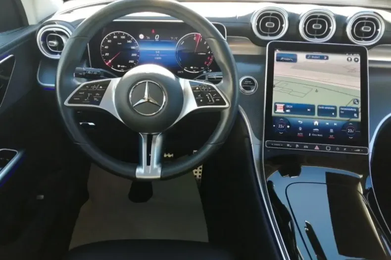 Mercedes-Benz GLC 300 din 2023 cu 14.990 km - oferta MER146215 - foto 10