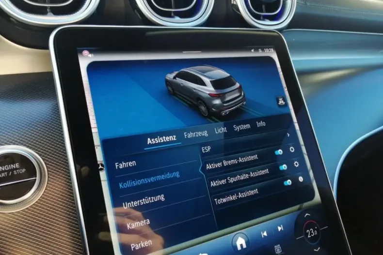 Mercedes-Benz GLC 300 din 2023 cu 14.990 km - oferta MER146215 - foto 22