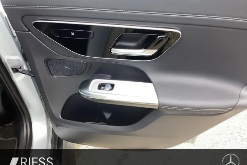 Mercedes-Benz GLC 300 din 2024 cu 36.395 km - oferta MER146219 - foto 16