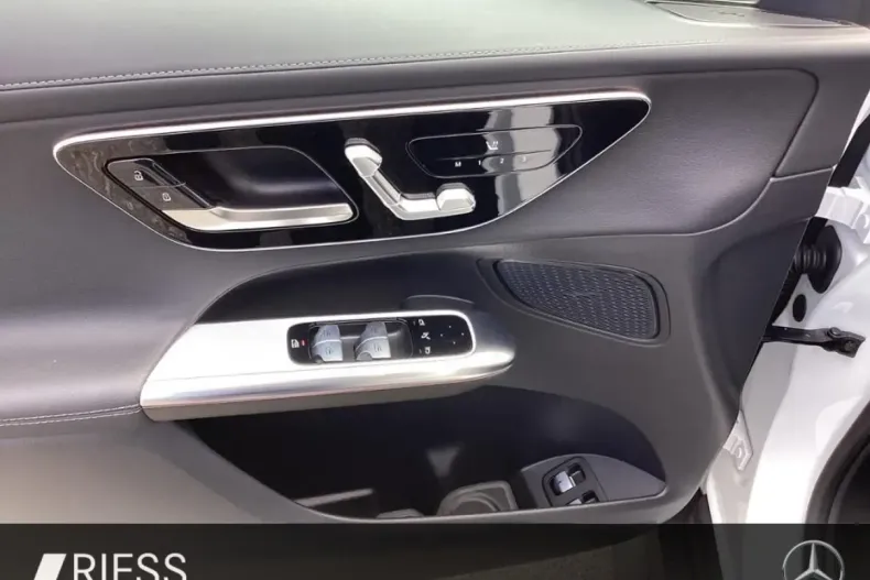 Mercedes-Benz GLC 300 din 2024 cu 21.986 km - oferta MER146221 - foto 8