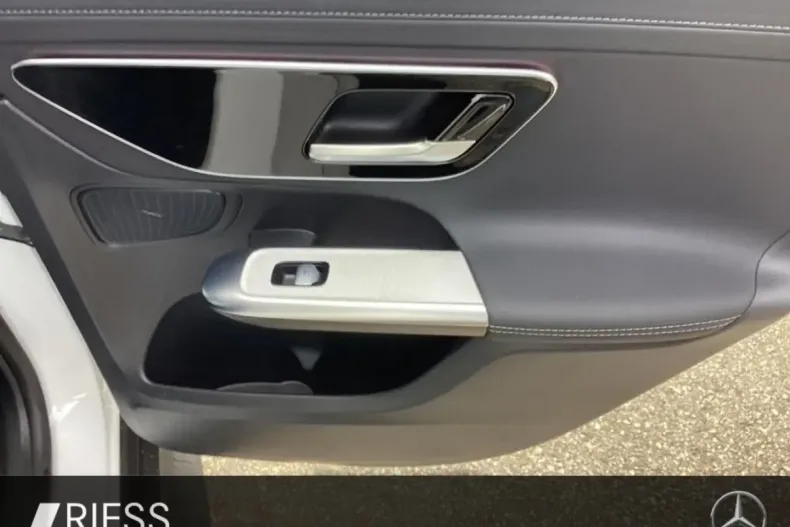 Mercedes-Benz GLC 300 din 2024 cu 21.986 km - oferta MER146221 - foto 17