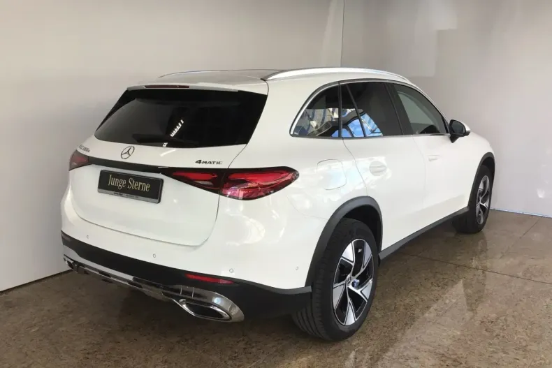 Mercedes-Benz GLC 300 din 2023 cu 18.324 km - oferta MER146223 - foto 4