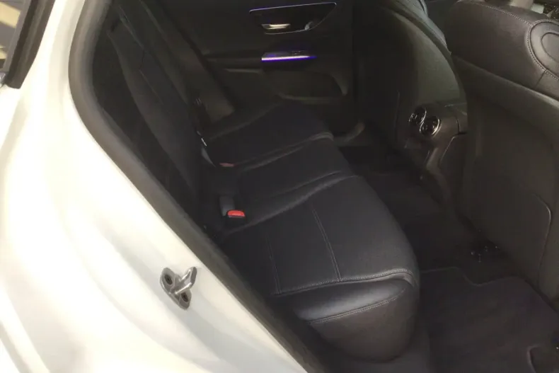Mercedes-Benz GLC 300 din 2023 cu 18.324 km - oferta MER146223 - foto 11