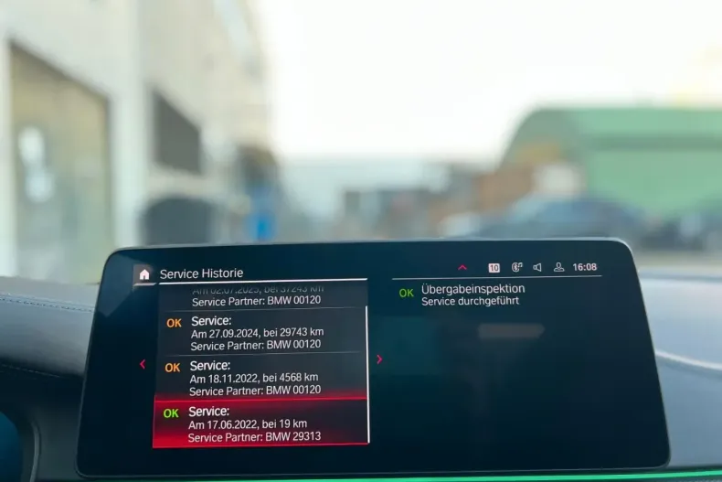 BMW M5 din 2022 cu 41.321 km - oferta BMW146224 - foto 36