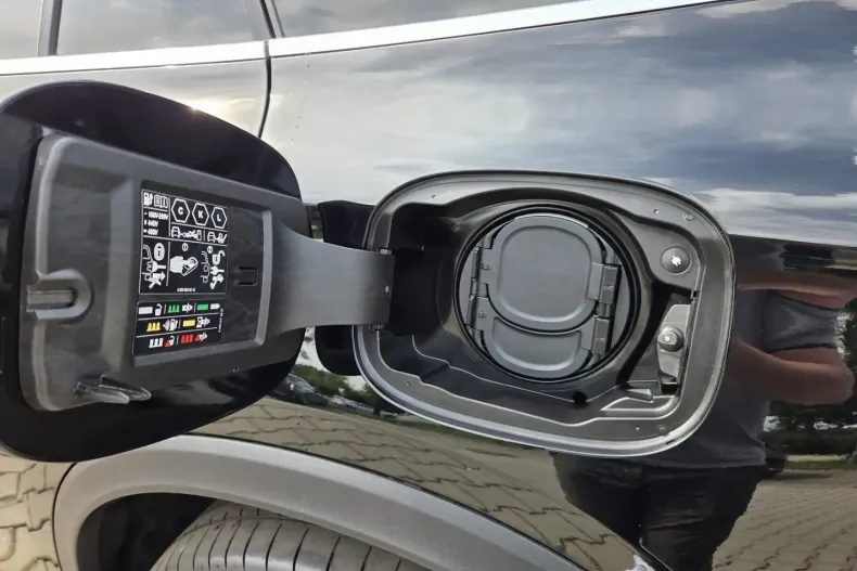 Mercedes-Benz GLC 300 din 2024 cu 12.822 km - oferta MER146228 - foto 9