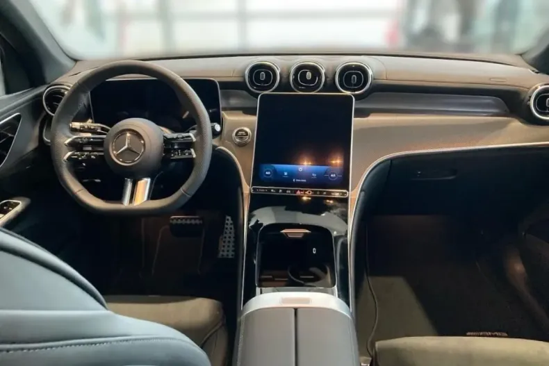 Mercedes-Benz GLC 300 din 2023 cu 19.486 km - oferta MER146234 - foto 8