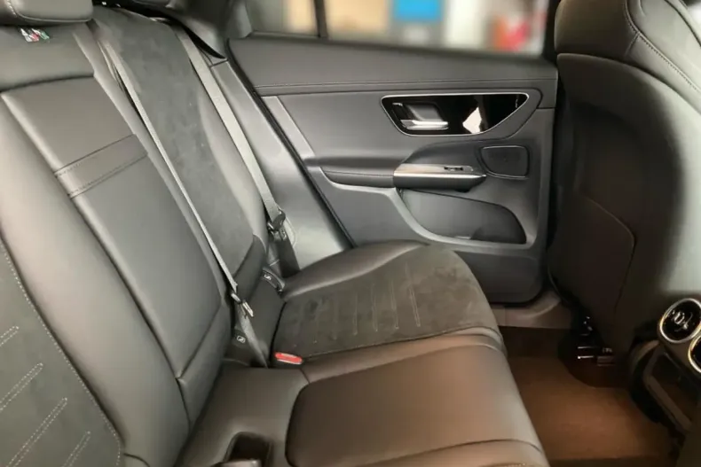 Mercedes-Benz GLC 300 din 2023 cu 19.486 km - oferta MER146234 - foto 9