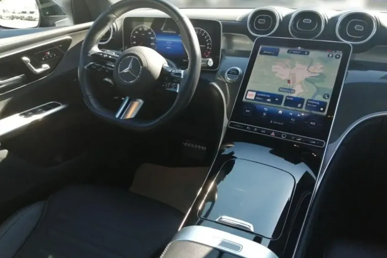 Mercedes-Benz GLC 300 din 2023 cu 59.900 km - oferta MER146235 - foto 9