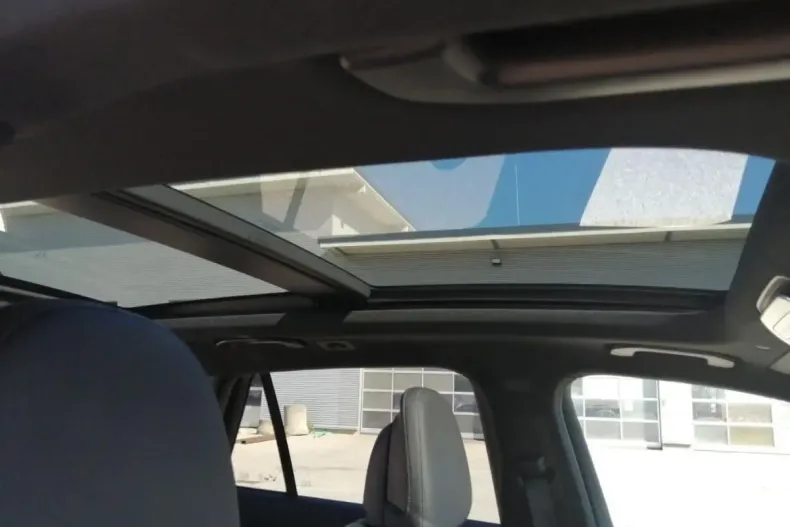 Mercedes-Benz GLC 300 din 2023 cu 59.900 km - oferta MER146235 - foto 17