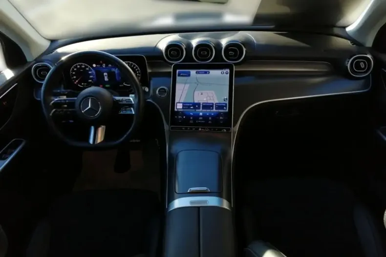 Mercedes-Benz GLC 300 din 2023 cu 47.550 km - oferta MER146239 - foto 11