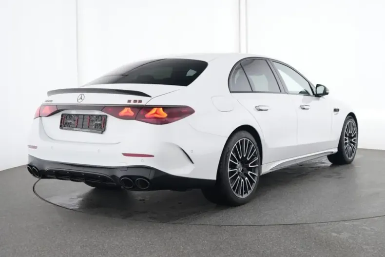 Mercedes-Benz E 53 AMG din 2025 cu 18.718 km - oferta MER146241 - foto 2