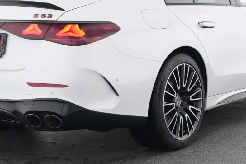 Mercedes-Benz E 53 AMG din 2025 cu 18.718 km - oferta MER146241 - foto 4