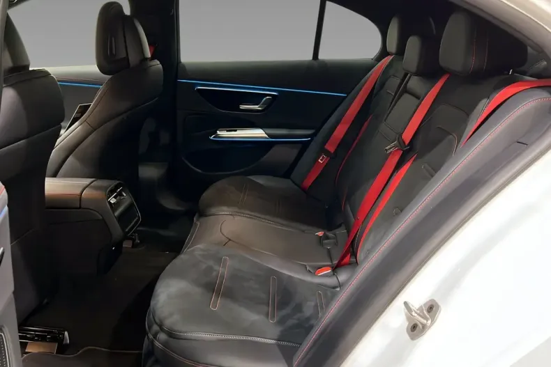 Mercedes-Benz E 53 AMG din 2025 cu 16.186 km - oferta MER146244 - foto 12