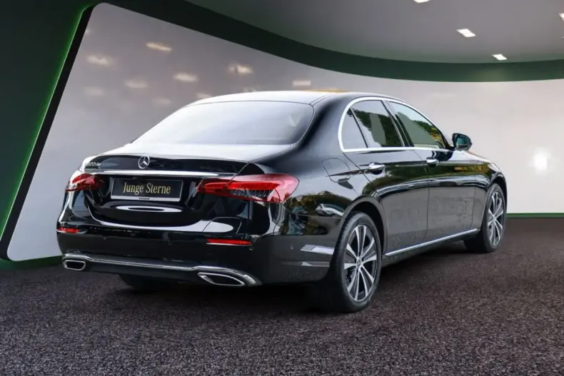 Mercedes-Benz E 300 din 2022 cu 31.755 km - oferta MER146251 - foto 8