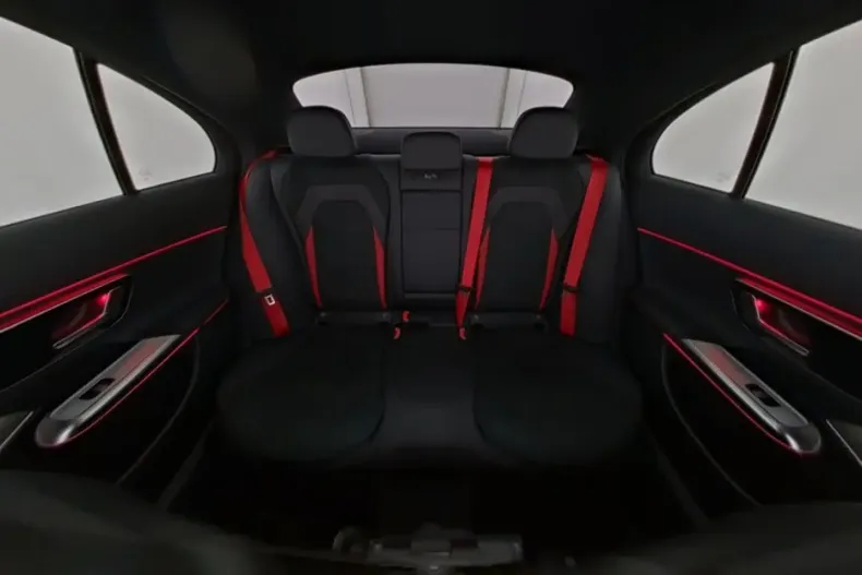 Mercedes-Benz E 53 AMG din 2025 cu 18.107 km - oferta MER146253 - foto 9