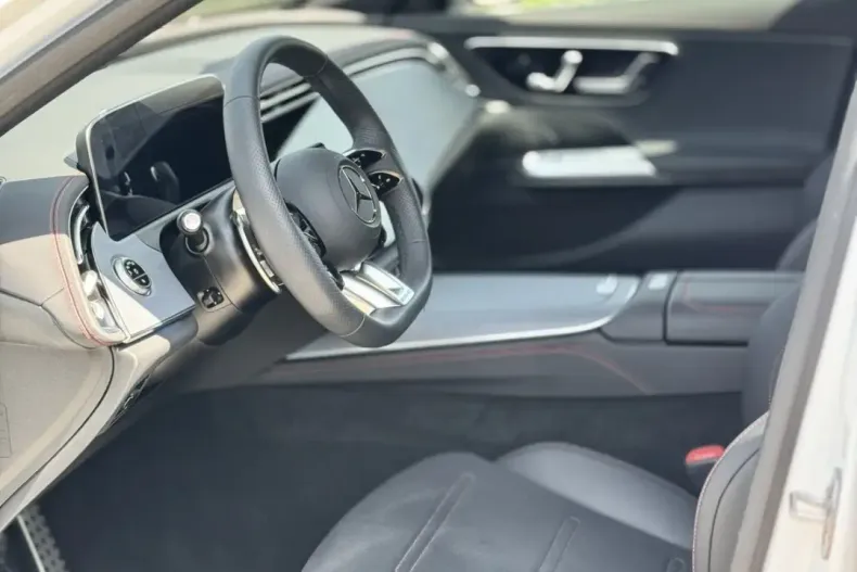 Mercedes-Benz E 53 AMG din 2024 cu 3.500 km - oferta MER146254 - foto 13