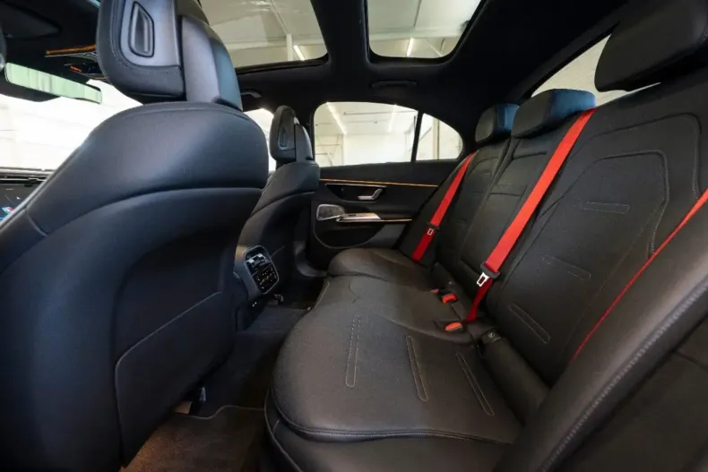 Mercedes-Benz E 53 AMG din 2024 cu 24.231 km - oferta MER146256 - foto 10