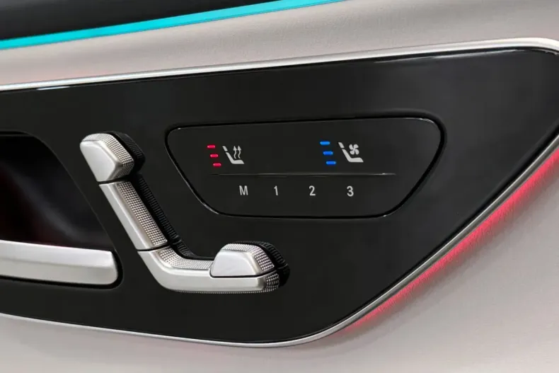 Mercedes-Benz E 450 din 2024 cu 33.800 km - oferta MER146260 - foto 10