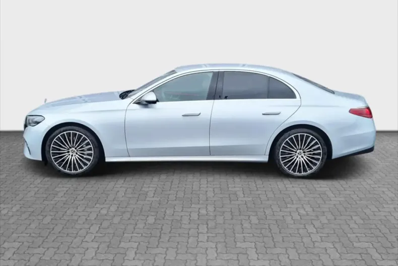 Mercedes-Benz E 220 din 2024 cu 3.157 km - oferta MER146261 - foto 2