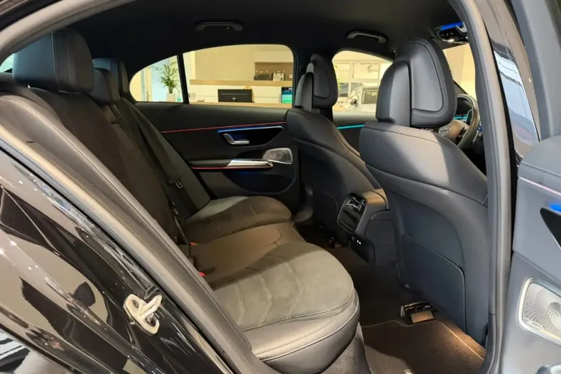 Mercedes-Benz E 220 din 2025 cu 22.000 km - oferta MER146262 - foto 14