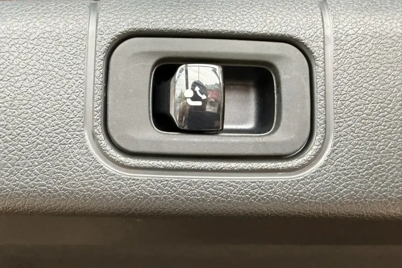 Mercedes-Benz E 220 din 2025 cu 22.000 km - oferta MER146262 - foto 16