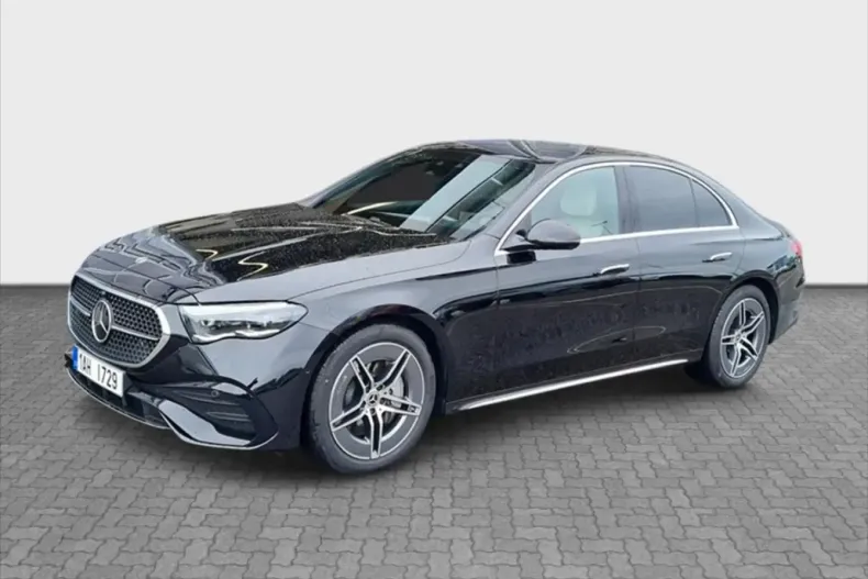 Mercedes-Benz E 220 din 2024 cu 11.000 km - oferta MER146264 - foto 1