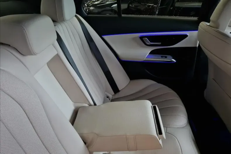 Mercedes-Benz E 220 din 2024 cu 11.000 km - oferta MER146264 - foto 15