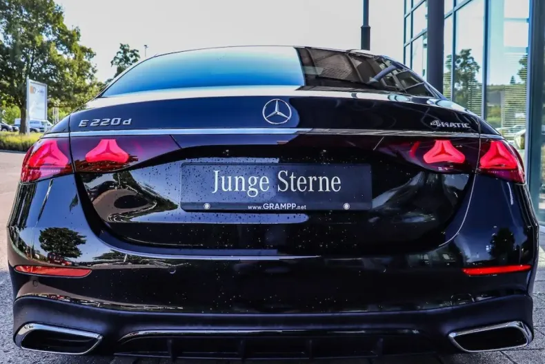 Mercedes-Benz E 220 din 2025 cu 8.050 km - oferta MER146272 - foto 5