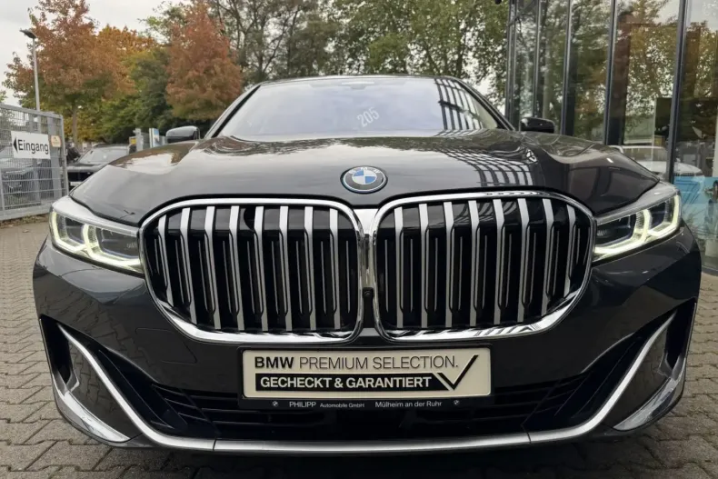 BMW 745 din 2021 cu 75.750 km - oferta BMW146281 - foto 3