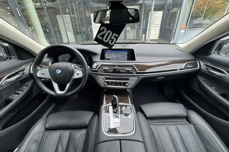 BMW 745 din 2021 cu 75.750 km - oferta BMW146281 - foto 11