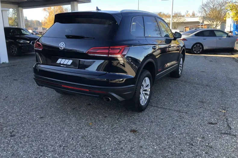 Volkswagen Touareg din 2020 cu 82.885 km - oferta VOL146291 - foto 3