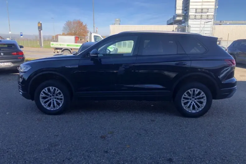 Volkswagen Touareg din 2020 cu 82.885 km - oferta VOL146291 - foto 5