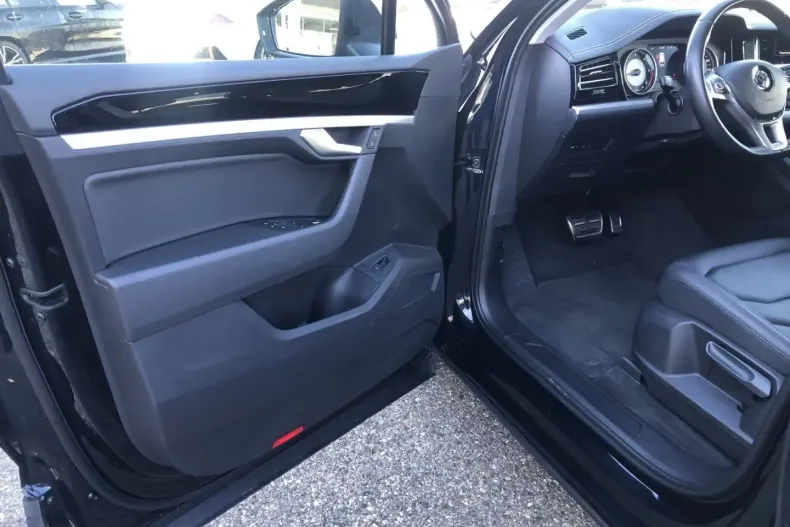 Volkswagen Touareg din 2020 cu 82.885 km - oferta VOL146291 - foto 7