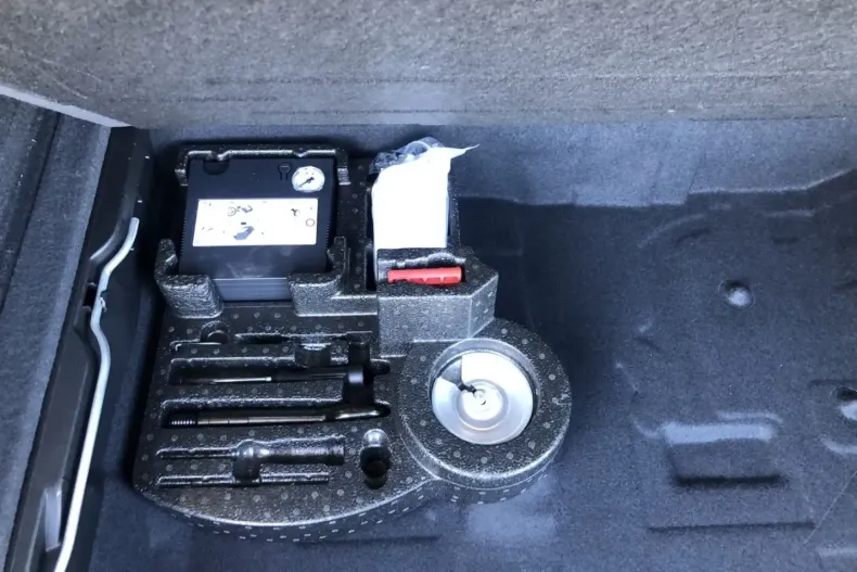 Volkswagen Touareg din 2020 cu 82.885 km - oferta VOL146291 - foto 18