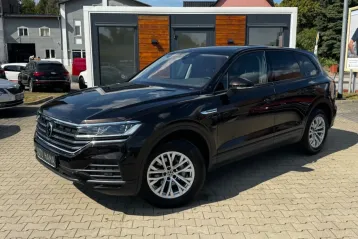 Volkswagen Touareg din 2021 - oferta VOL146294