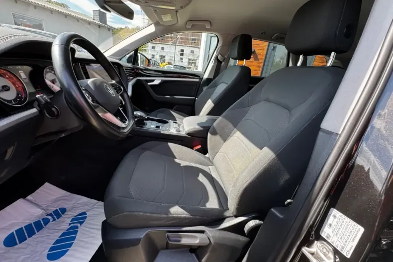 Volkswagen Touareg din 2021 cu 67.990 km - oferta VOL146294 - foto 10